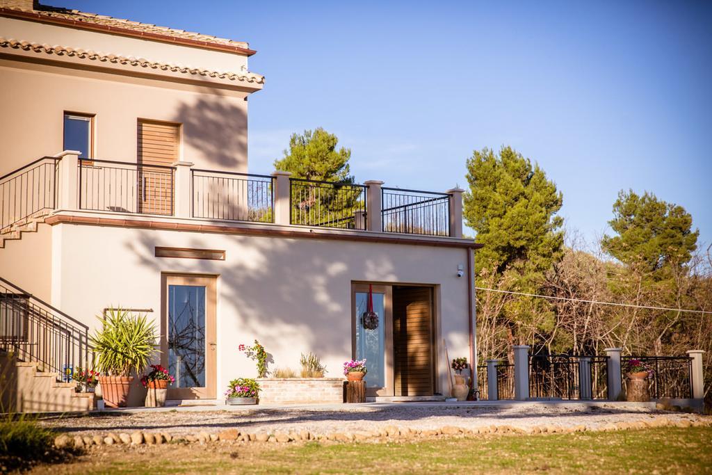 Agriturismo Castelli In Aria Atri Esterno foto