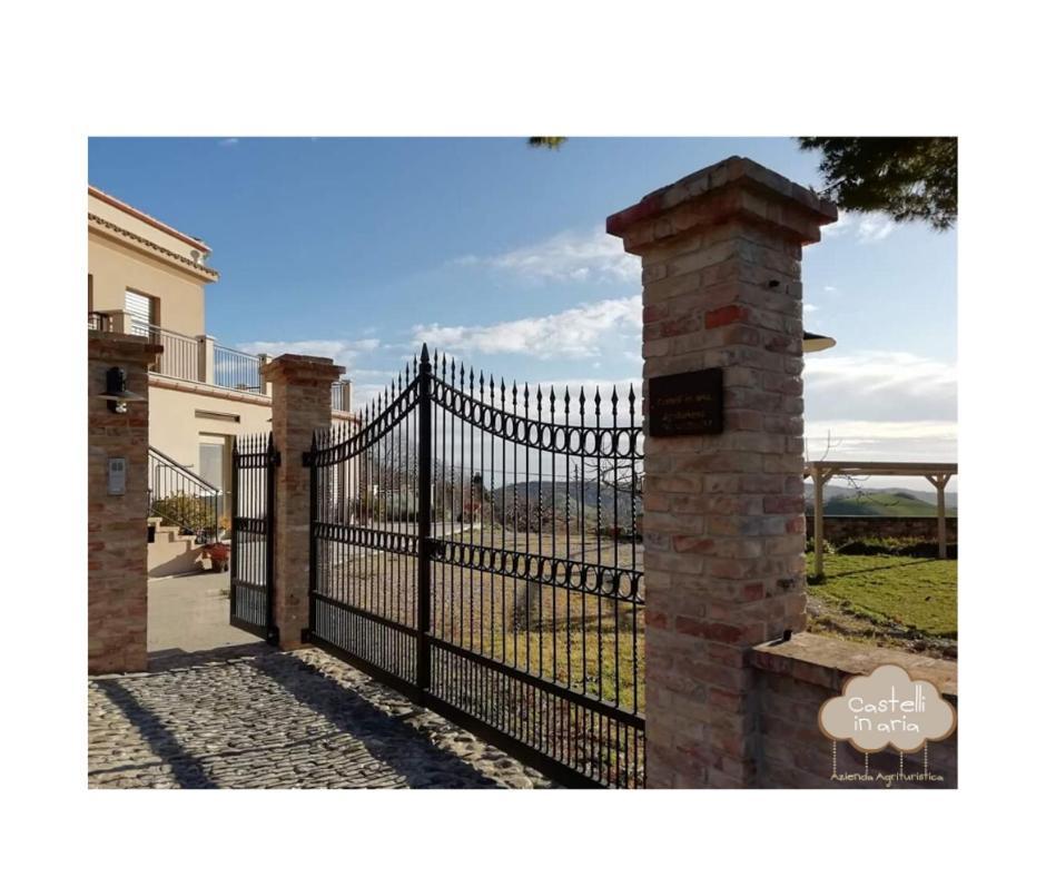 Agriturismo Castelli In Aria Atri Esterno foto